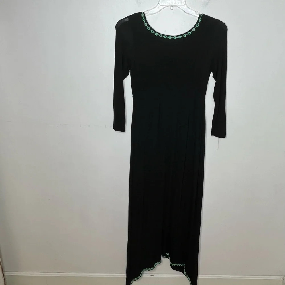 UNCLE FRANK Embroidered Bohemian Maxi Dress - Picture 4 of 8